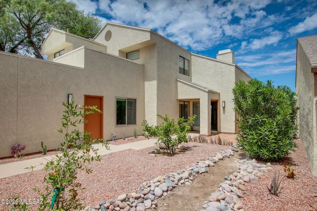 3151 N Tamarisk Lane, Tucson, AZ 85712