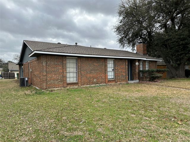 1309 Wildvalley Drive, Lewisville, TX 75067