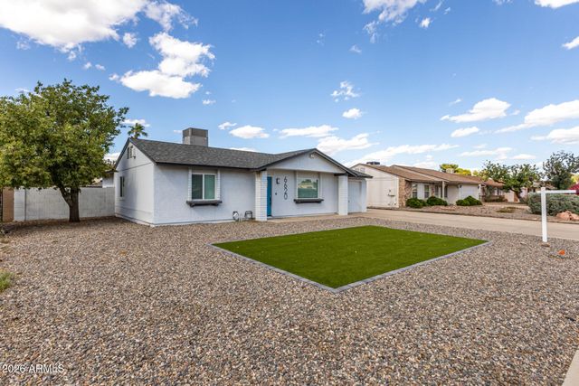 6620 W CHOLLA Street, Glendale, AZ 85304