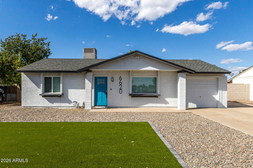 6620 W CHOLLA Street, Glendale, AZ 85304