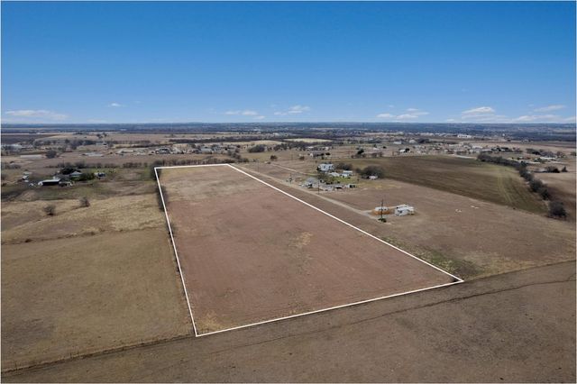 365 County Road 153, Georgetown, TX 78626