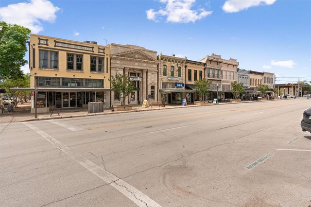 365 County Road 153, Georgetown, TX 78626