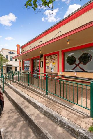 365 County Road 153, Georgetown, TX 78626