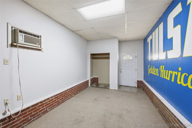 2747 E 4th Street, Tulsa, OK 74104