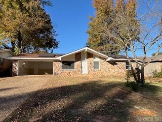 1012 Barbara St, Jacksonville, AR 72076