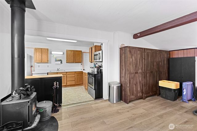 817 W 13th Street, Port Angeles, WA 98363