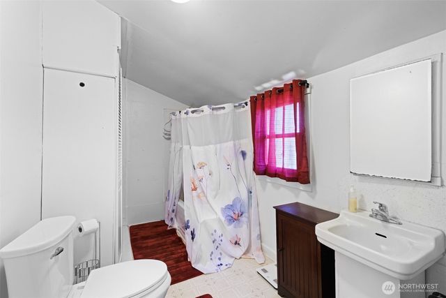 817 W 13th Street, Port Angeles, WA 98363