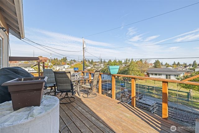 817 W 13th Street, Port Angeles, WA 98363