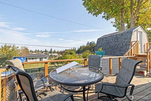 817 W 13th Street, Port Angeles, WA 98363