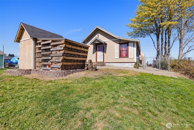 817 W 13th Street, Port Angeles, WA 98363