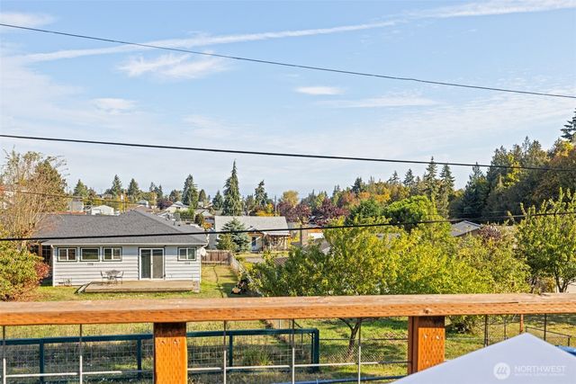 817 W 13th Street, Port Angeles, WA 98363