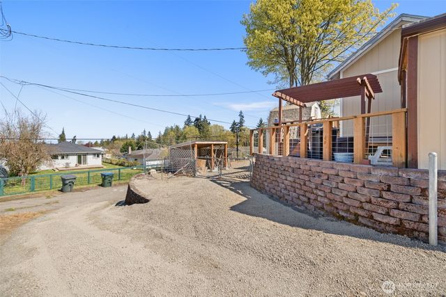 817 W 13th Street, Port Angeles, WA 98363