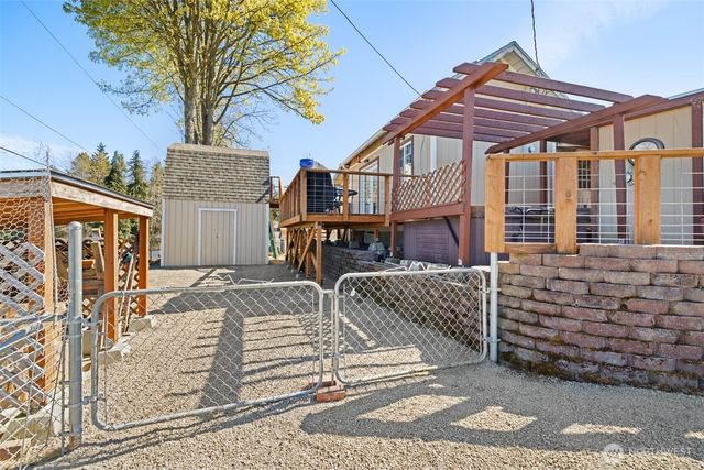 817 W 13th Street, Port Angeles, WA 98363