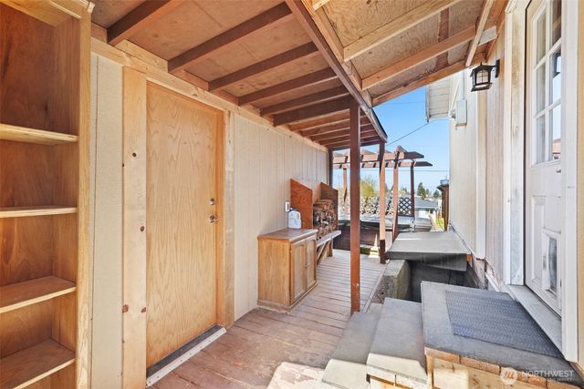 817 W 13th Street, Port Angeles, WA 98363