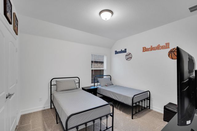 740 Brozgold Avenue, Midlothian, TX 76065