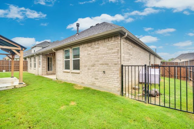 740 Brozgold Avenue, Midlothian, TX 76065