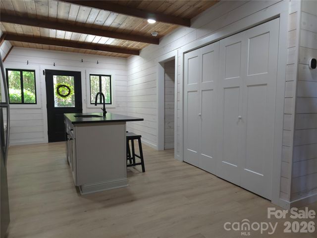 826 Shumont Road, Black Mountain, NC 28711