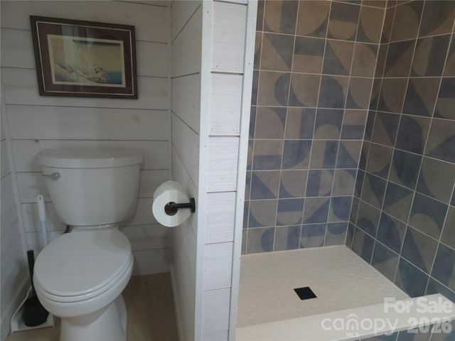 826 Shumont Road, Black Mountain, NC 28711