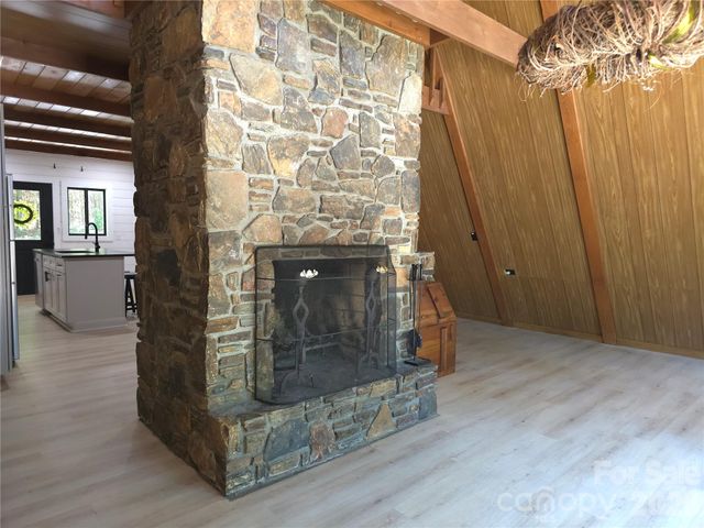826 Shumont Road, Black Mountain, NC 28711