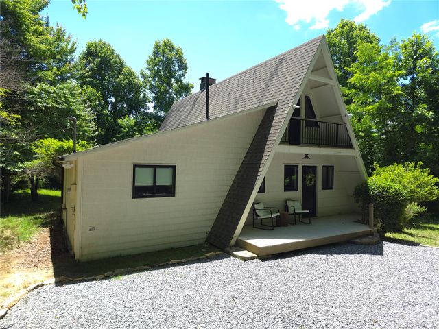 826 Shumont Road, Black Mountain, NC 28711