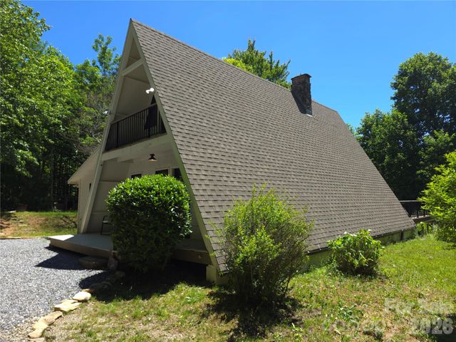 826 Shumont Road, Black Mountain, NC 28711
