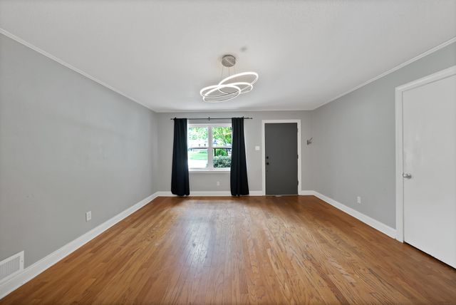 1510 Ravenwood Drive, Arlington, TX 76013
