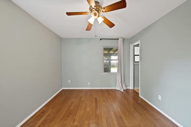 1510 Ravenwood Drive, Arlington, TX 76013