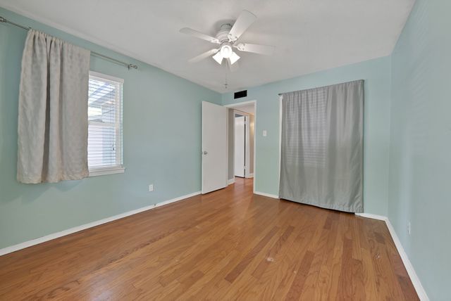 1510 Ravenwood Drive, Arlington, TX 76013
