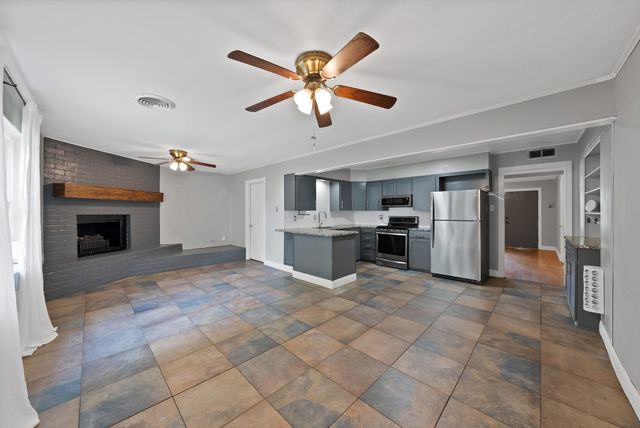 1510 Ravenwood Drive, Arlington, TX 76013