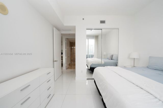 15901 Collins Ave 1005, Sunny Isles Beach, FL 33160