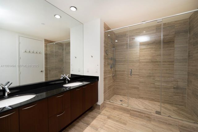 15901 Collins Ave 1005, Sunny Isles Beach, FL 33160