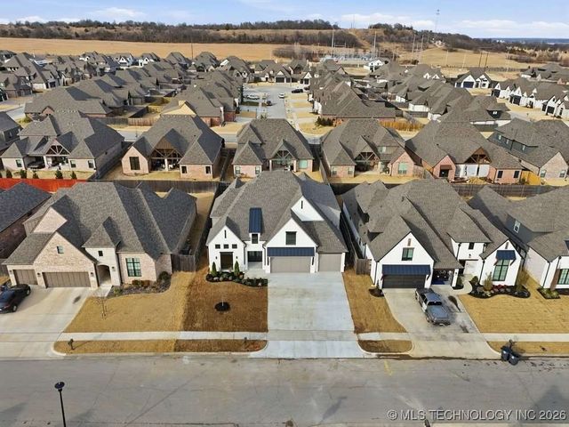 16805 E 43rd Street, Tulsa, OK 74134