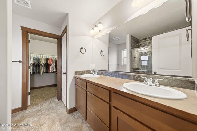 3250 N Durrow LOOP, Post Falls, ID 83854