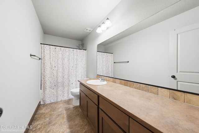 3250 N Durrow LOOP, Post Falls, ID 83854