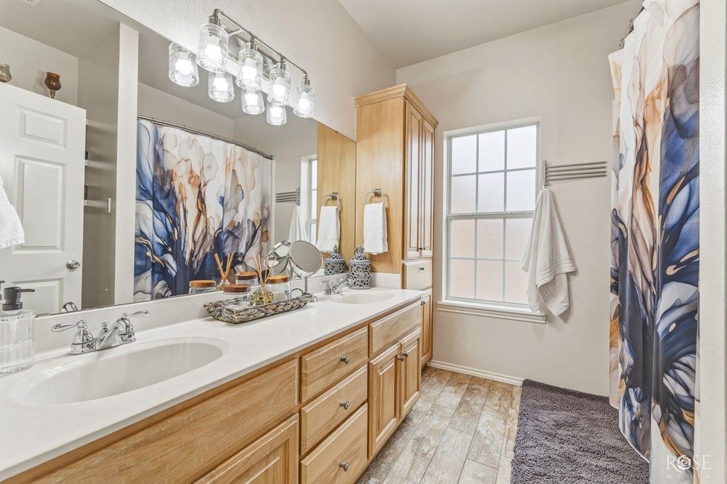 Image 19 of property listing at 1209 Ashford Dr, San Angelo, TX 76901