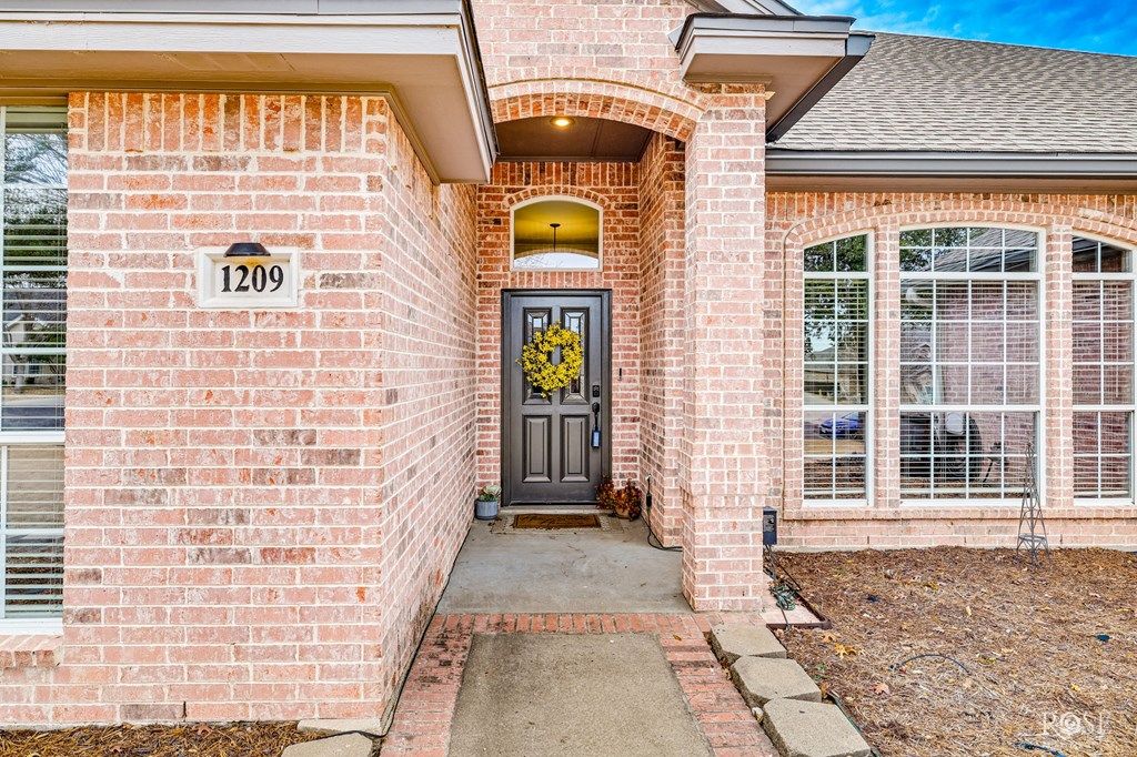 Image 28 of property listing at 1209 Ashford Dr, San Angelo, TX 76901