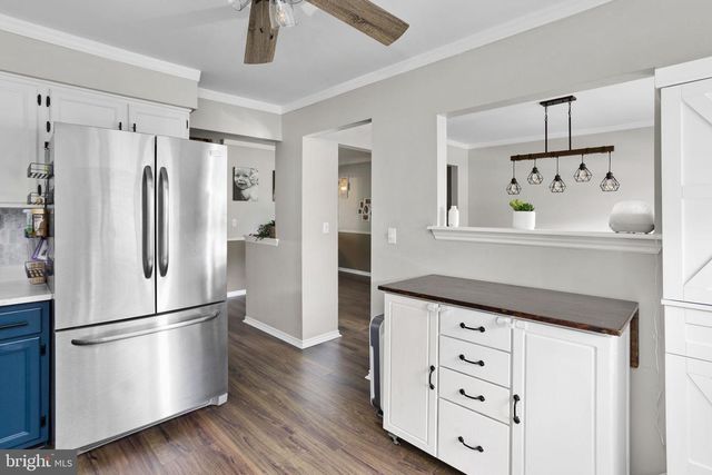 10 ROBERTS CT, Bordentown, NJ 08505