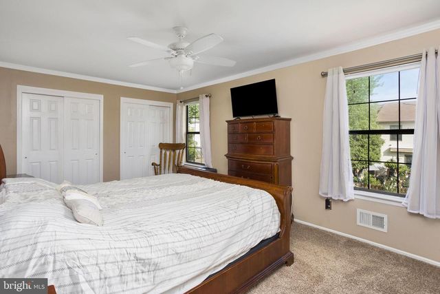 10 ROBERTS CT, Bordentown, NJ 08505