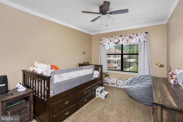 10 ROBERTS CT, Bordentown, NJ 08505