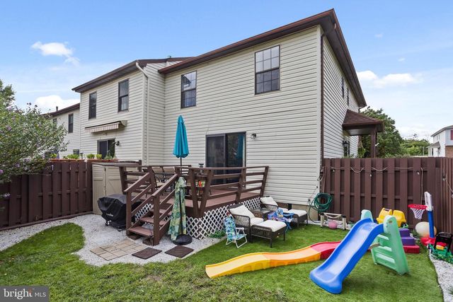 10 ROBERTS CT, Bordentown, NJ 08505