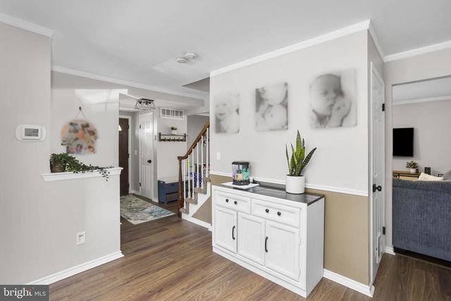 10 ROBERTS CT, Bordentown, NJ 08505