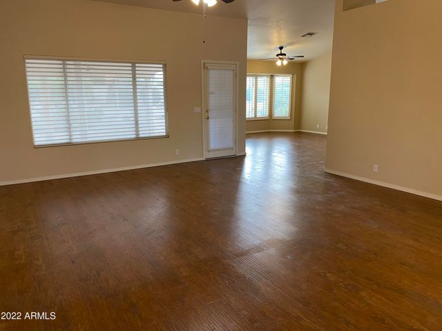19495 N 90th Lane, Peoria, AZ 85382