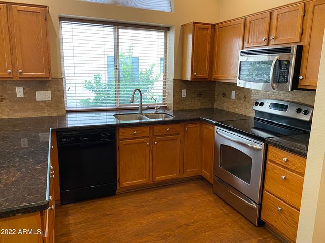 19495 N 90th Lane, Peoria, AZ 85382