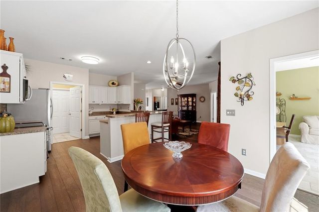563 Sawnee Corners Drive, Cumming, GA 30040
