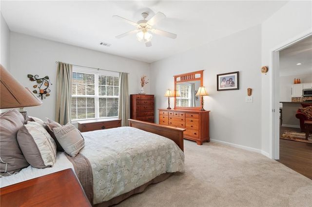 563 Sawnee Corners Drive, Cumming, GA 30040
