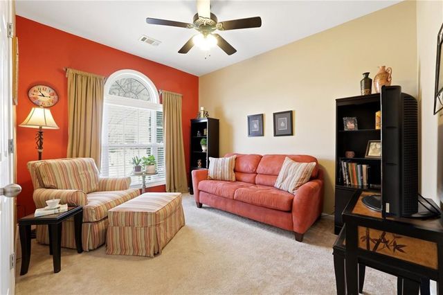 563 Sawnee Corners Drive, Cumming, GA 30040
