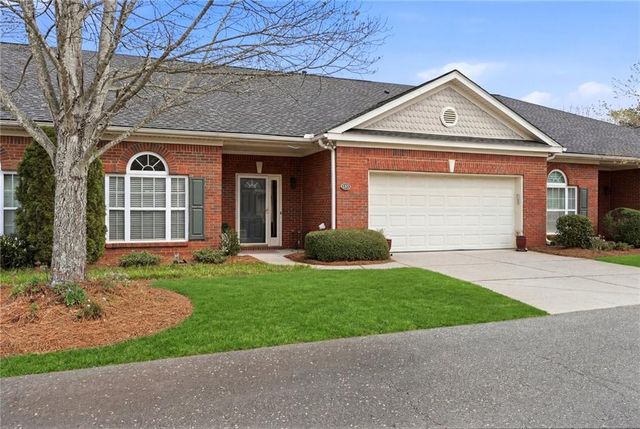 563 Sawnee Corners Drive, Cumming, GA 30040
