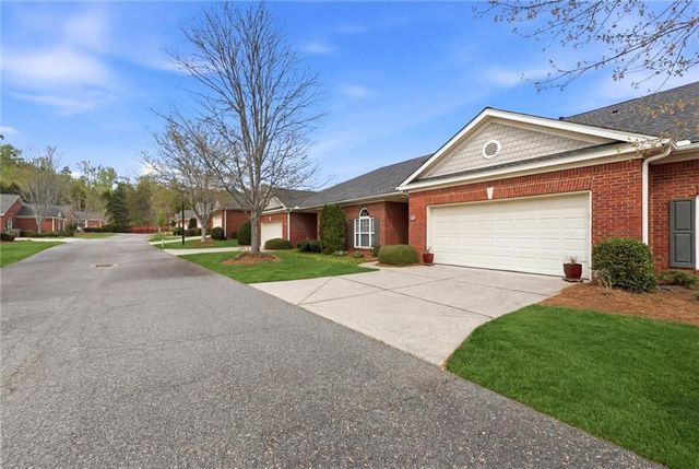 563 Sawnee Corners Drive, Cumming, GA 30040