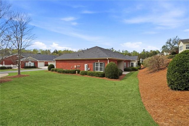 563 Sawnee Corners Drive, Cumming, GA 30040