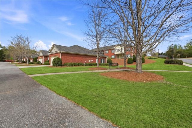 563 Sawnee Corners Drive, Cumming, GA 30040